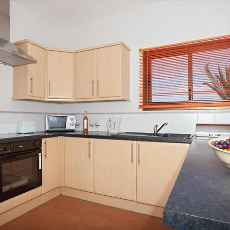 Alisue - 3 Bedroom - Great Value - Perfect For Families