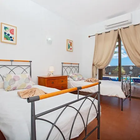 Alisue - 3 Bedroom - Great Value - Perfect For Families