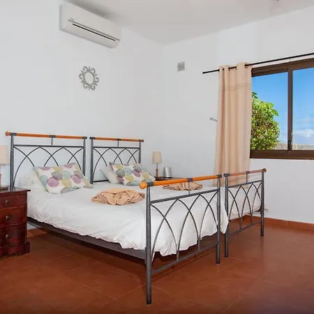 Alisue - 3 Bedroom - Great Value - Perfect For Families